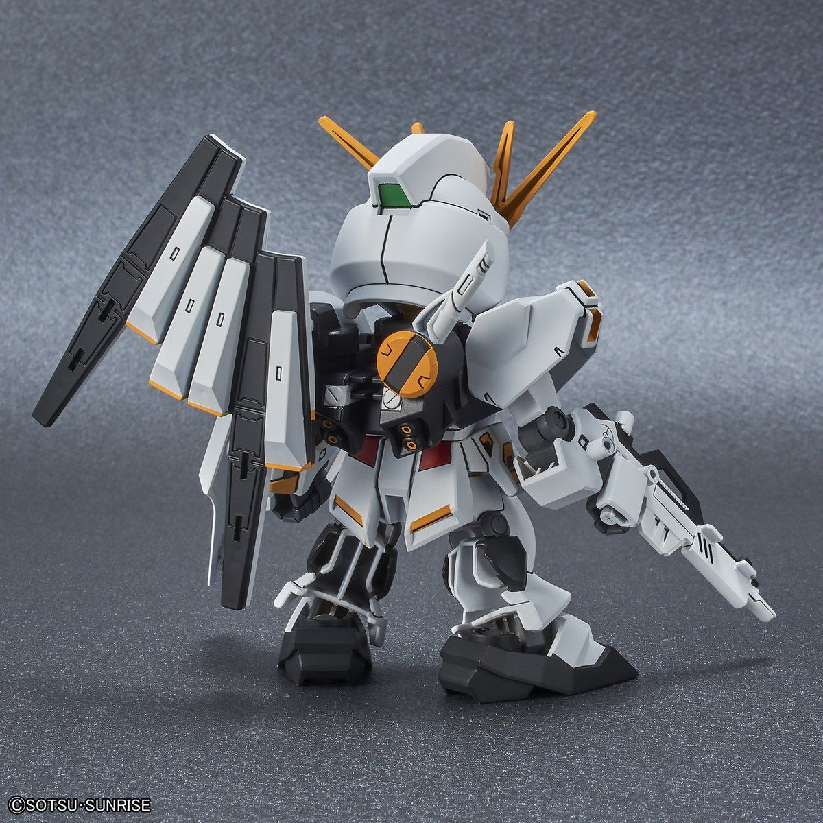 BANDAI SDEX-STANDARD#016 Nu GUNDAM - ν鋼彈