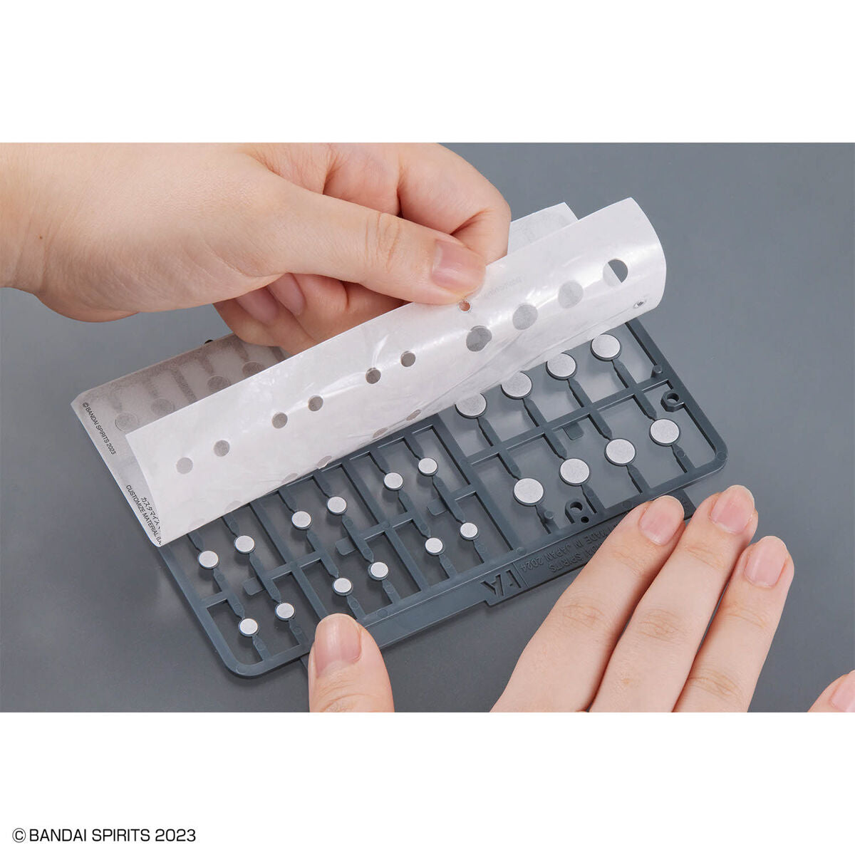 BANDAI Customize (Decoration Part 1 Grey) - 1/144 改裝用品(修飾零件1 灰色)
