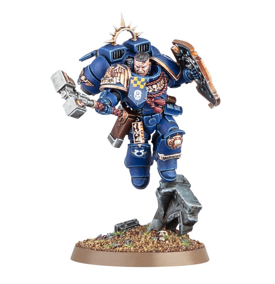 Space Marines: Captain with Jump Pack and Relic Shield - 配備跳躍背包與聖物盾的連長
