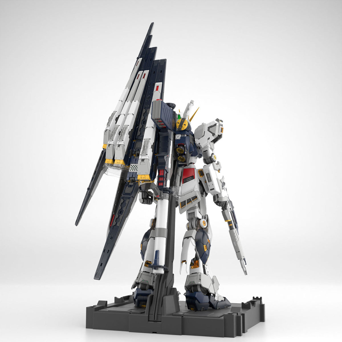 Gunpla 45th Anniversary Masterpiece: PG UNLEASHED 1/60 ν Gundam - 鋼普拉 45 週年大作 PG UNLEASHED 1/60 ν鋼彈