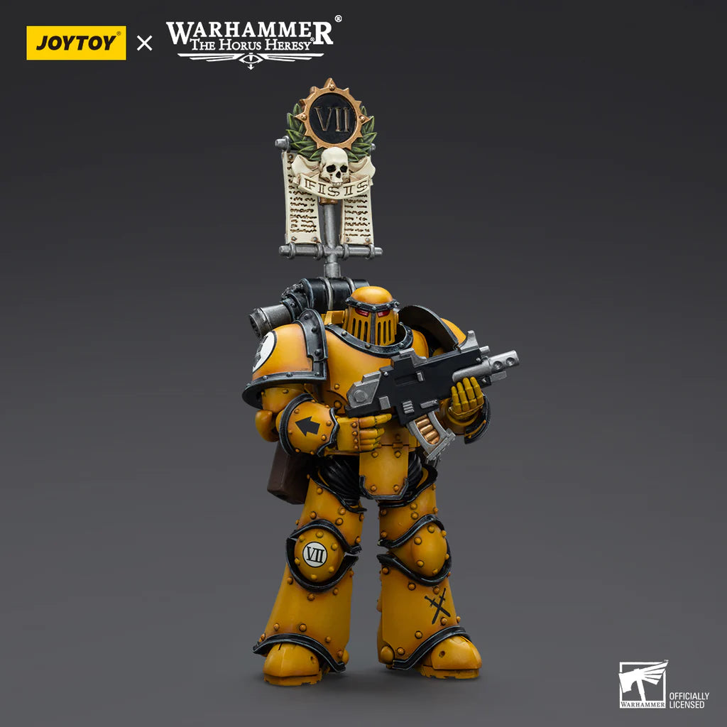 JoyToy: Imperial Fists - Legion MkIII Tactical Squad - Legionary with Legion Vexilla - 帝国之拳 - MkIII军团战术小队 - 佩戴军旗的军团士兵